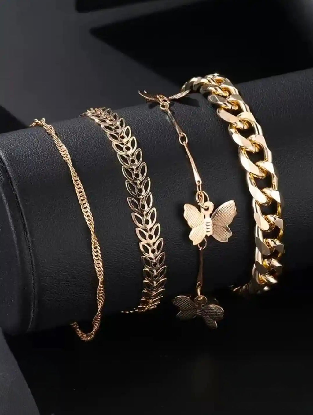 Trendy Gold Chain Bracelet Set 🦋