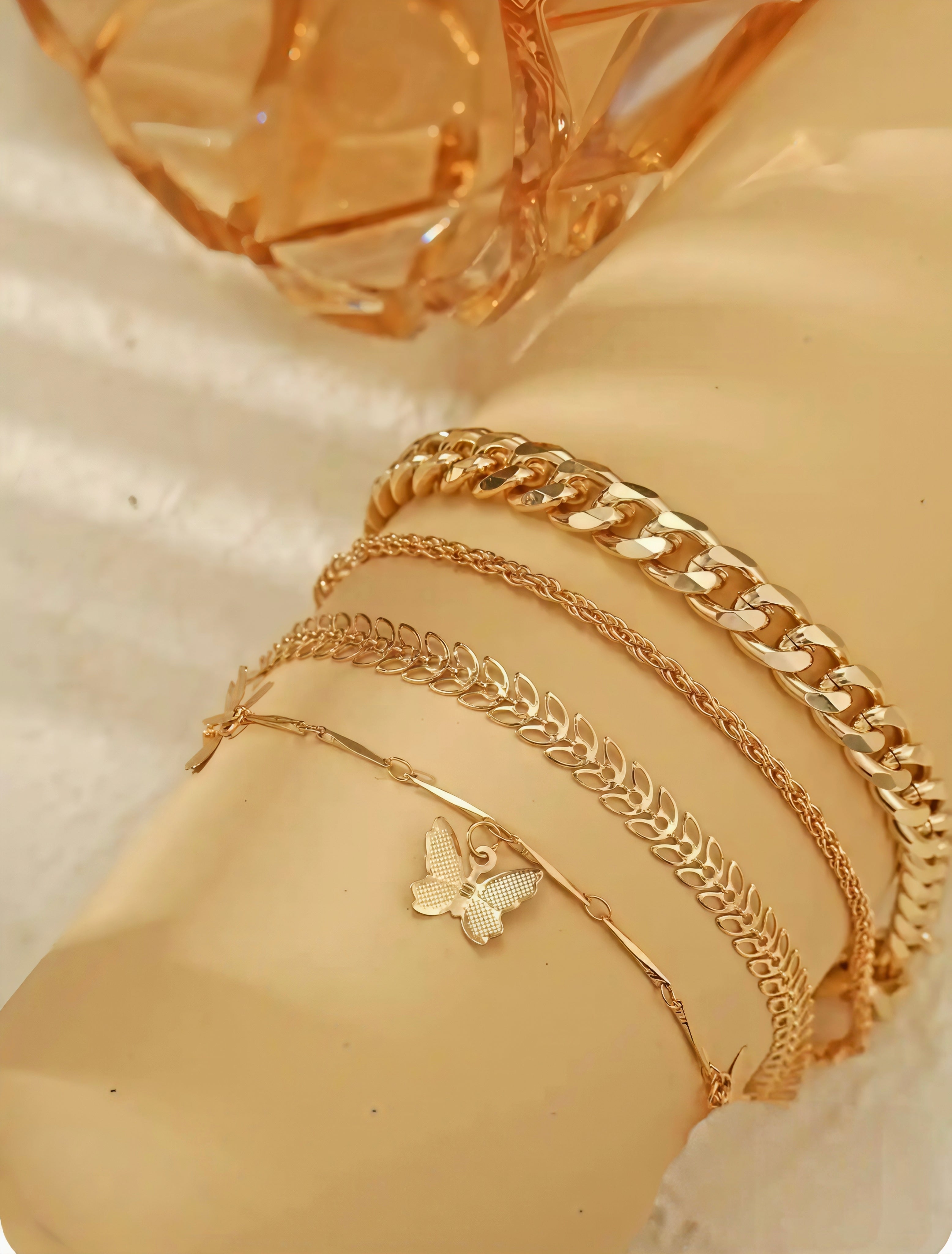 Trendy Gold Chain Bracelet Set 🦋